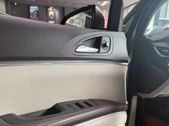 Buick GL8 Land Business Class 652T Luxury - ფოტო 7