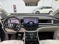 Denza BYD Denza D9 2025 DM-i Smart Drive 1020 Four-Wheel Drive Flagship - ფოტო 4