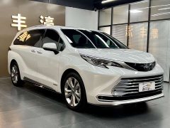Toyota Sienna 2021 2.5L Hybrid Premium Edition - ფოტო 3