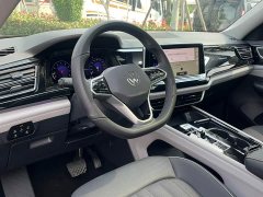 Volkswagen Touareg 330TSI FWD Premium Luxury Edition - ფოტო 11