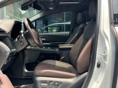 Toyota Sienna 2021 2.5L Hybrid Platinum Edition - ფოტო 5