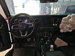 Jeep Wrangler 2021 2.0T Sahara Four-Door - ფოტო 4