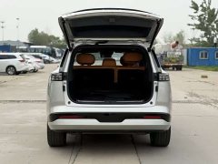 Dongfeng eπ008 210Max Extended Range 5-Seater - ფოტო 17