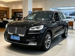 Lincoln Aviator 3.0T V6 AWD Executive - ფოტო 1