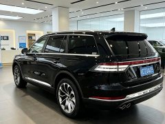 Lincoln Aviator 3.0T V6 AWD Executive - ფოტო 4
