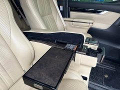Toyota Alphard Hybrid 2.5L Premium Edition - ფოტო 10