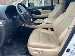 Toyota Alphard Hybrid 2.5L Premium Edition - ფოტო 15