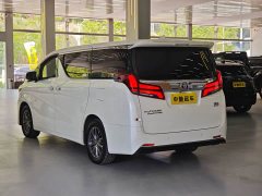 Toyota Alphard Hybrid 2.5L Premium Edition - ფოტო 4