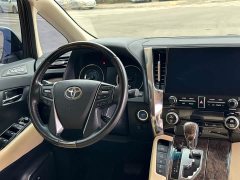 Toyota Alphard Hybrid 2.5L Premium Edition - ფოტო 9