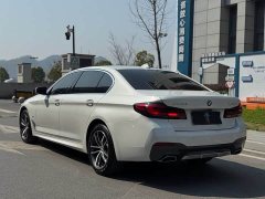 BMW 5 Series 525Li M Sport Package - ფოტო 5