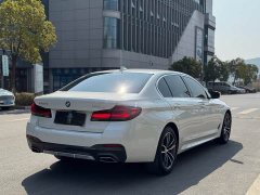 BMW 5 Series 525Li M Sport Package - ფოტო 7