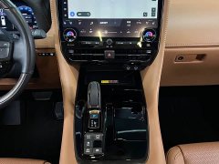 Toyota Vellfire 2024 Crown Hybrid 2.5L Executive Premier Edition - ფოტო 18