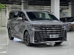 Toyota Vellfire 2024 Crown Hybrid 2.5L Executive Premier Edition - ფოტო 3