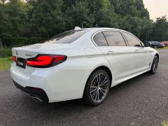BMW 5 Series 530Li Leading Edition Luxury Package - ფოტო 9