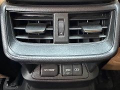 Lexus ES 200 Premium Edition - ფოტო 11