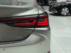 Lexus ES 200 Premium Edition - ფოტო 16
