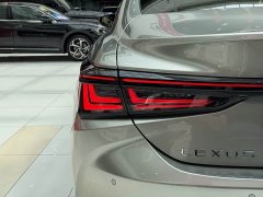 Lexus ES 200 Premium Edition - ფოტო 17