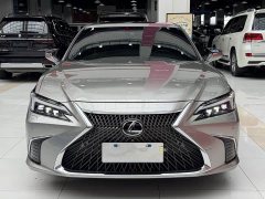 Lexus ES 200 Premium Edition - ფოტო 2