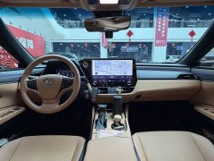 Lexus ES 200 Premium Edition - ფოტო 5