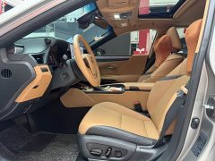 Lexus ES 200 Premium Edition - ფოტო 7
