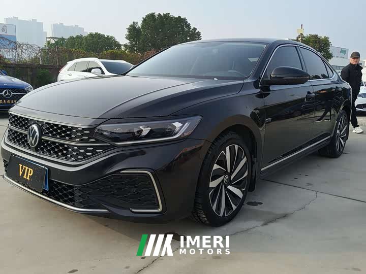 Volkswagen Passat 330TSI Starry Sky Elite - ავტომობილი ჩინეთიდან