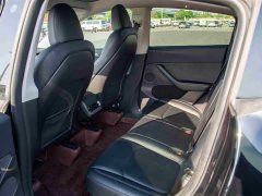Tesla Model Y Rear-Wheel Drive - ფოტო 12