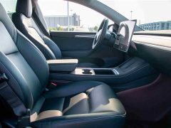 Tesla Model Y Rear-Wheel Drive - ფოტო 14
