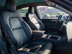 Tesla Model Y Rear-Wheel Drive - ფოტო 15