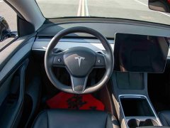 Tesla Model Y Rear-Wheel Drive - ფოტო 19