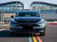 Tesla Model Y Rear-Wheel Drive - ფოტო 2