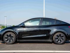 Tesla Model Y Rear-Wheel Drive - ფოტო 5