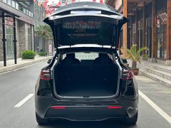 Tesla Model Y Standard Range RWD - ფოტო 13