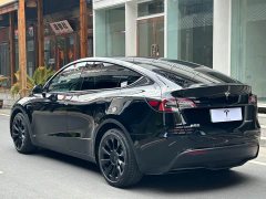 Tesla Model Y Standard Range RWD - ფოტო 19