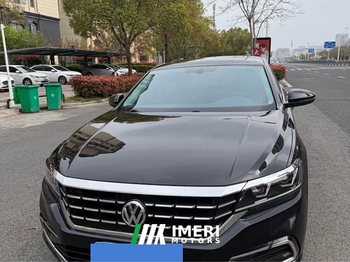 Volkswagen Passat 330TSI Luxury