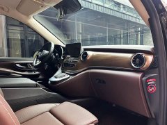 Mercedes-Benz V-Class 2022 V 260 L Long Wheelbase Luxury Edition - ფოტო 12