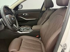 BMW 3 Series 320Li M Sport Package - ფოტო 11