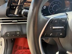 Hyundai Elantra 2022 1.5L CVT Luxury - ფოტო 12