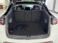 Tesla Model Y Long Range All-Wheel Drive - ფოტო 14