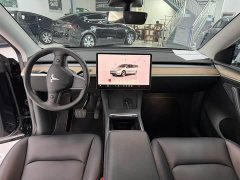 Tesla Model Y Long Range All-Wheel Drive - ფოტო 4