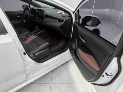 Toyota Corolla 1.8L CVT Luxury - ფოტო 15