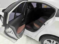 Toyota Corolla 1.8L CVT Luxury - ფოტო 17