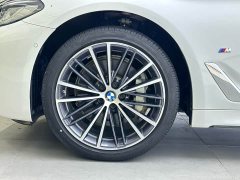 BMW 5 Series 530Li Premier M Sport Package - ფოტო 5