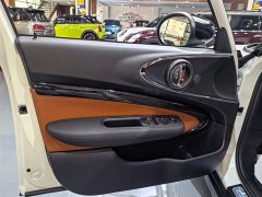 BMW MINI Clubman 2023 Facelift 1.5T COOPER Connoisseur - ფოტო 16