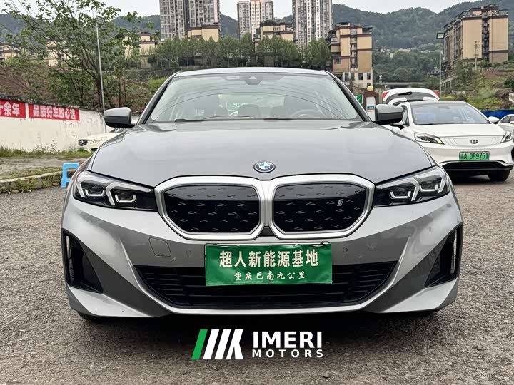 BMW i3 2022 eDrive 35 L - ავტომობილი ჩინეთიდან
