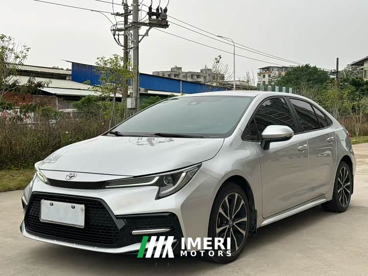 Toyota Corolla 1.8L CVT Sport - ავტომობილი ჩინეთიდან