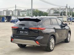 Toyota Highlander Hybrid 2.5L AWD Premium 7-Seater - ფოტო 10