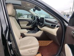Toyota Highlander Hybrid 2.5L AWD Premium 7-Seater - ფოტო 17