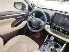 Toyota Highlander Hybrid 2.5L AWD Premium 7-Seater - ფოტო 19