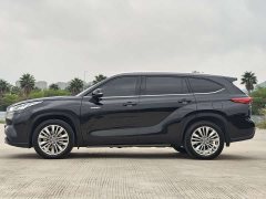 Toyota Highlander Hybrid 2.5L AWD Premium 7-Seater - ფოტო 7