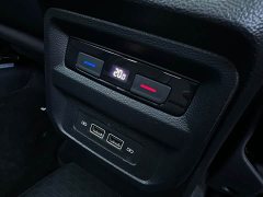 Volkswagen Tiguan L 330TSI Automatic FWD R-Line Comfort Edition - ფოტო 10